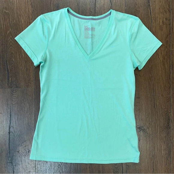 Nike Dri-Fit regular fit v-neck tee SZ SM - Picture 1 of 3